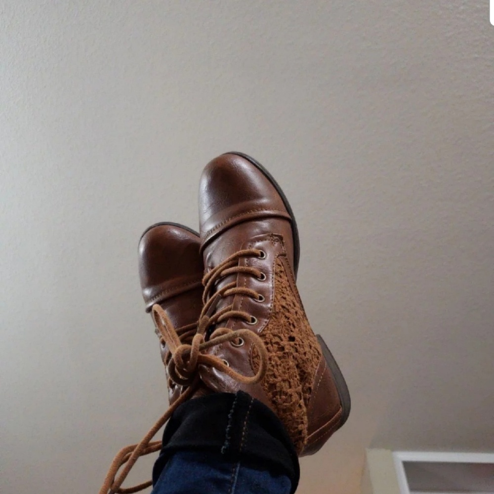 Booties ! - Picture 2 of 3